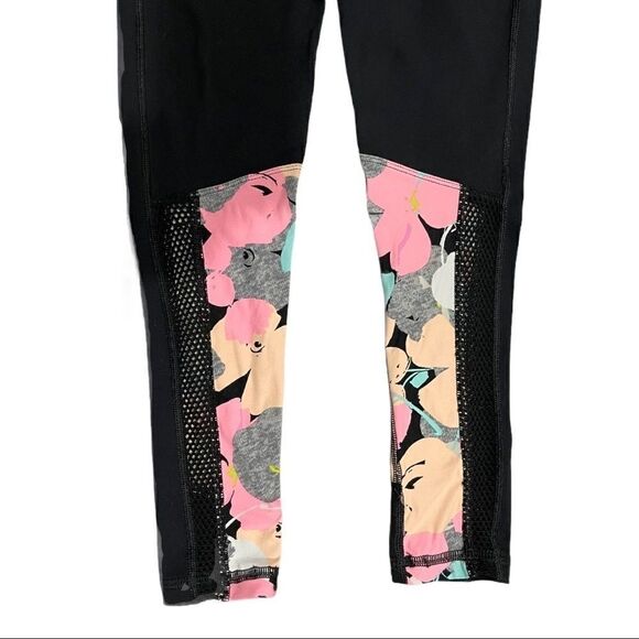 𝅺trina Turk Pop Floral Camo Leggings Sz M - Picture 10 of 12